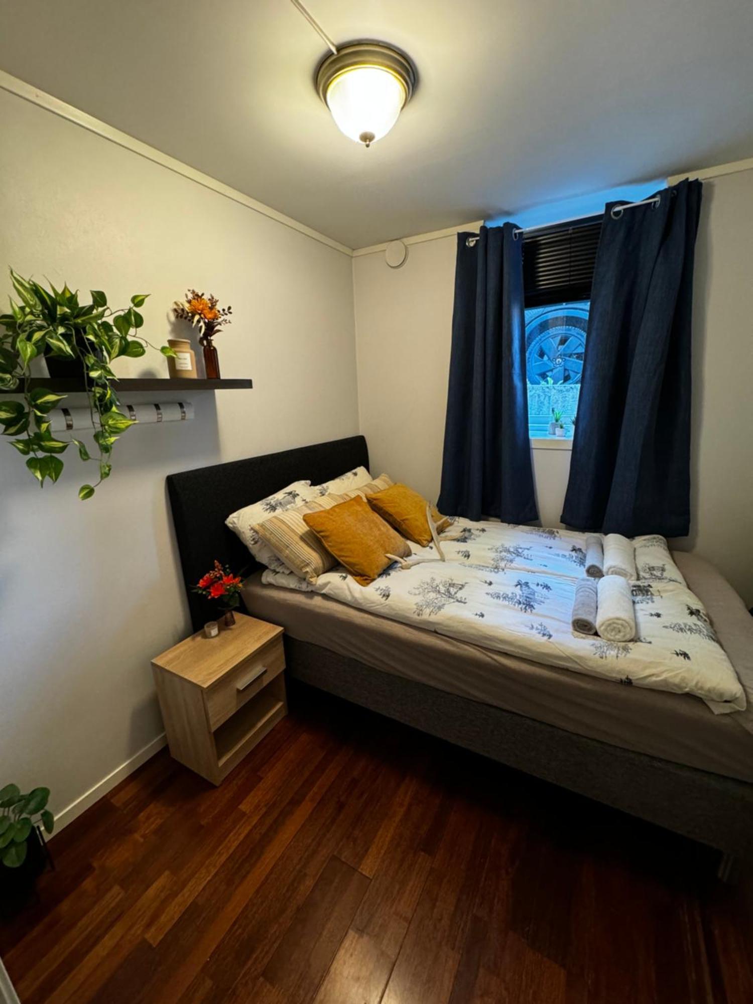 Central, 2 Bedroom, Free Parking Тромсё Экстерьер фото